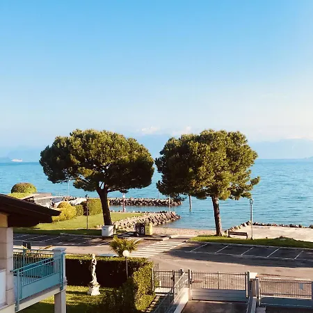 Casa Caterina Lake View Holidays Apartments Peschiera del Garda Exterior photo